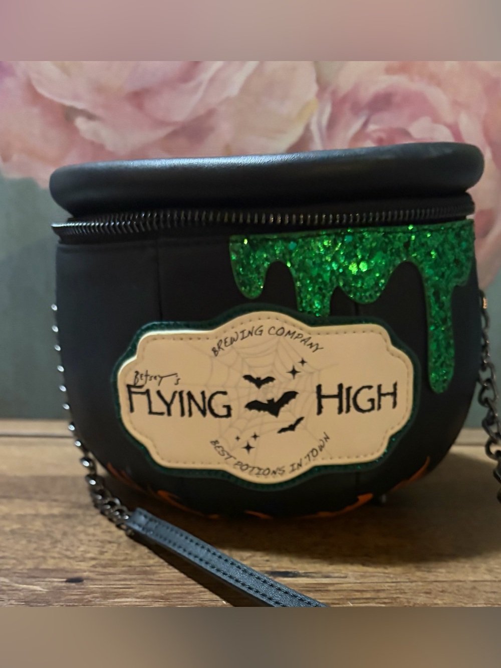 Betsey Johnson Feeling Popular Cauldron Crossbody Bag with Broom Zipper Pull - Picture 7 of 12